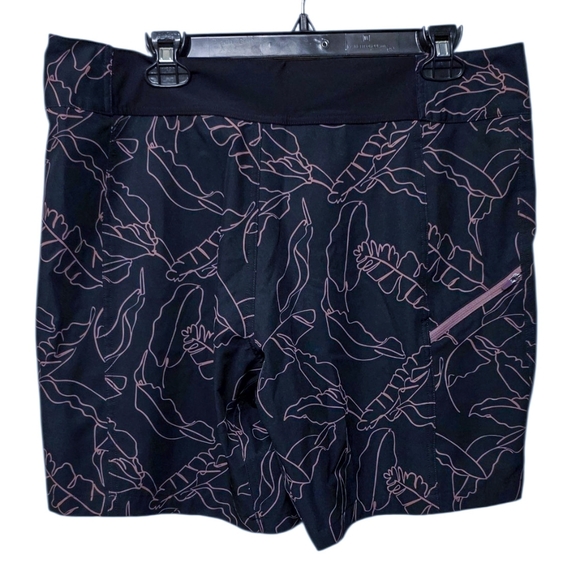 Wild Rye Freel Shorts - Picture 2 of 4